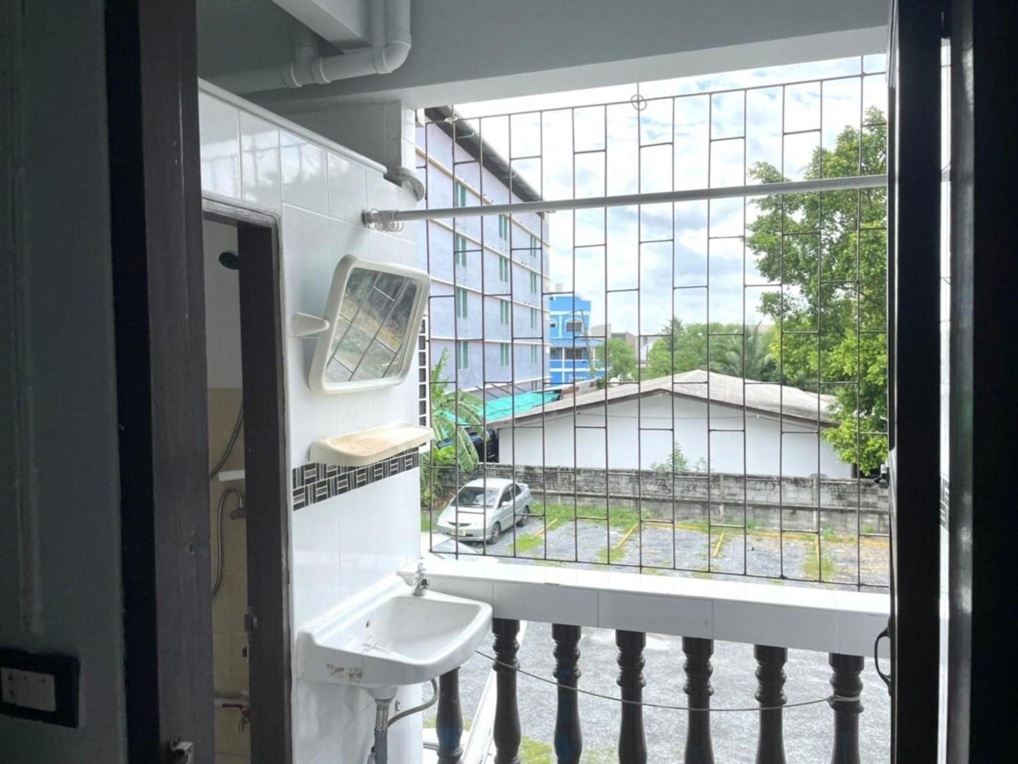 Ze Residence Ram Intra Bangkok Eksteriør bilde